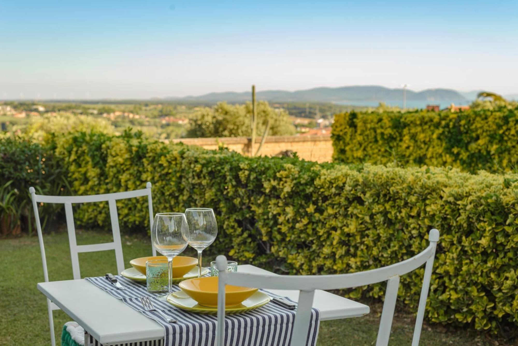 Casaserena San Vincenzo Luaran gambar